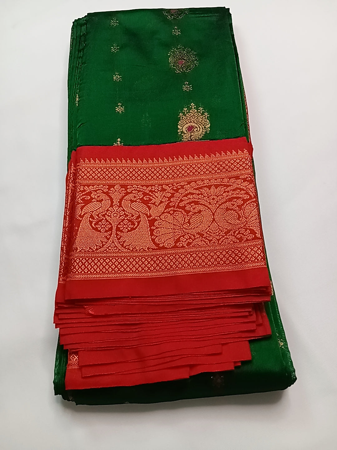 Elegant Green Paithani Saree with Rich Red Zari Pallu