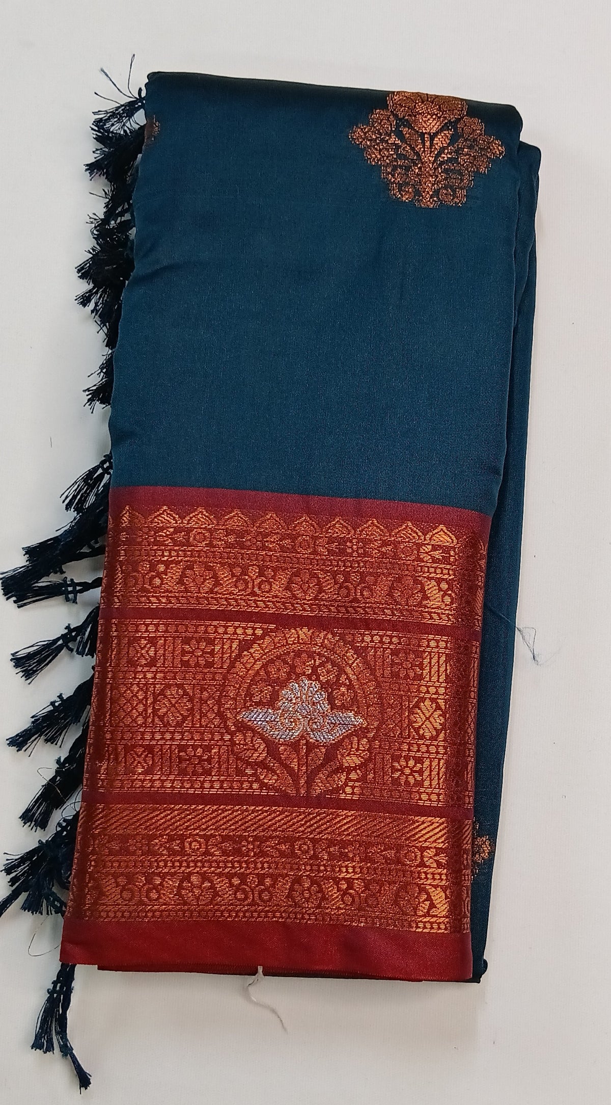 Navy Blue Soft Gayatri Silk Saree with Floral Zari Border & Blouse