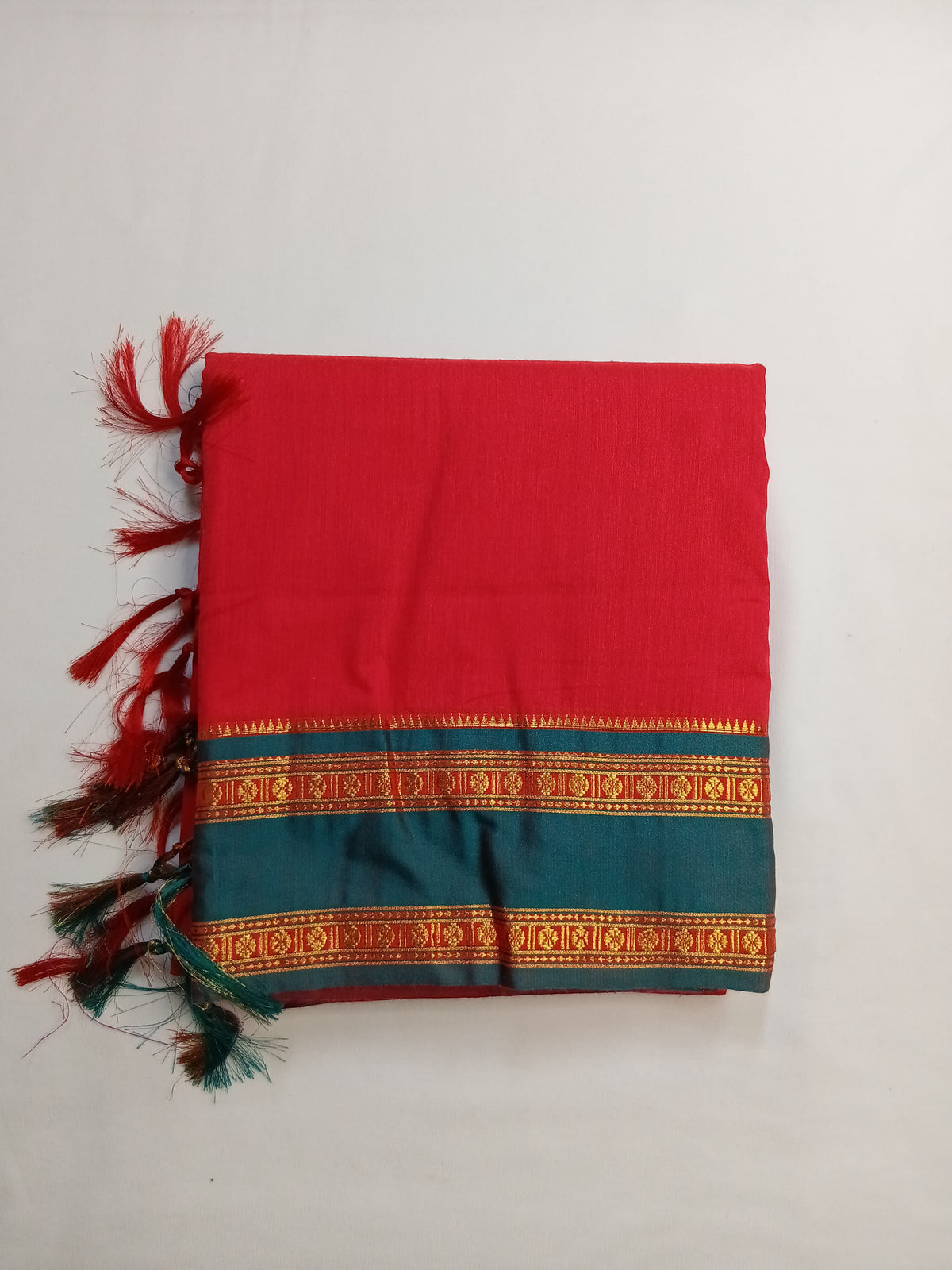 Red Ilkal Cotton Narayani Saree with Contrast Border & Blouse
