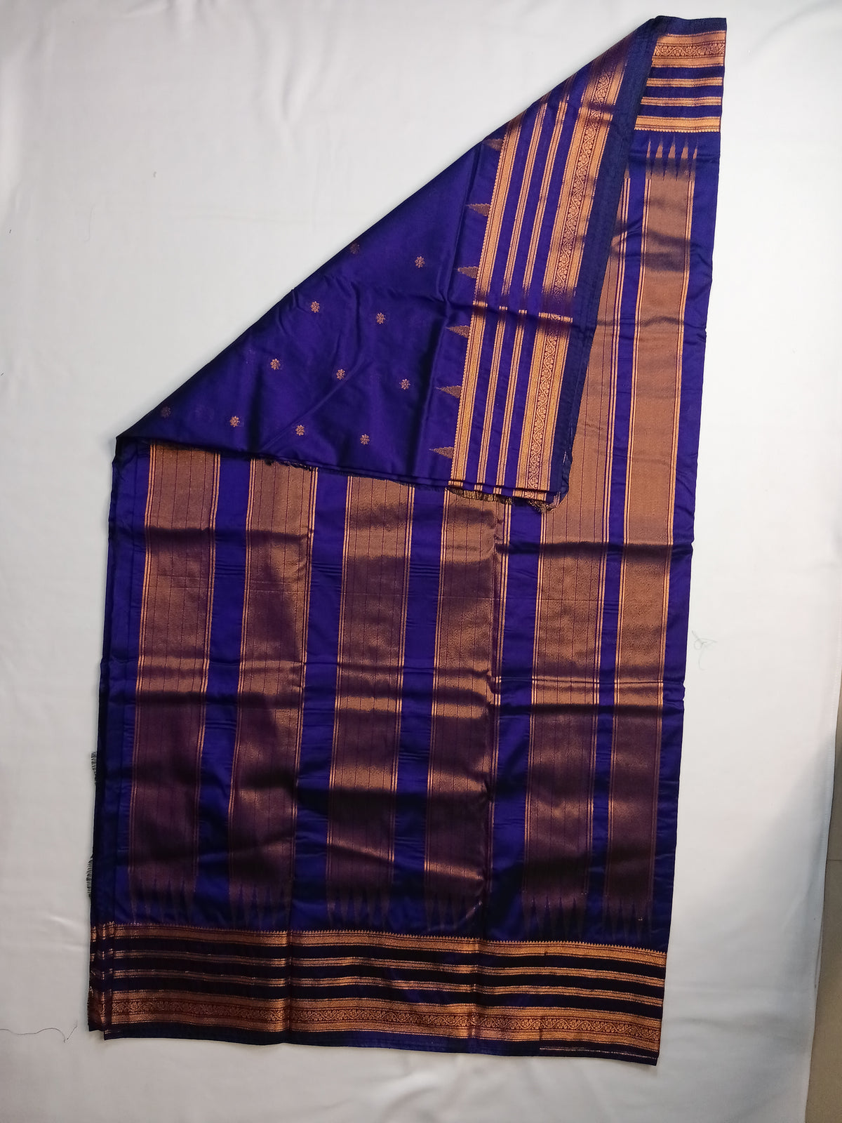 Royal Blue Savitri Silk Temple Border Sarees