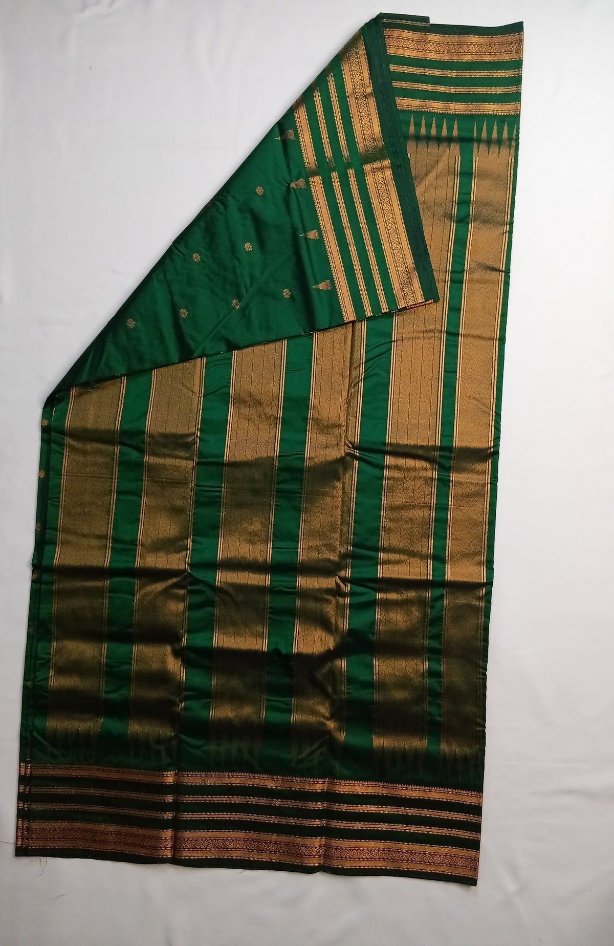 Emerald Green Savitri Silk Temple Border Sarees